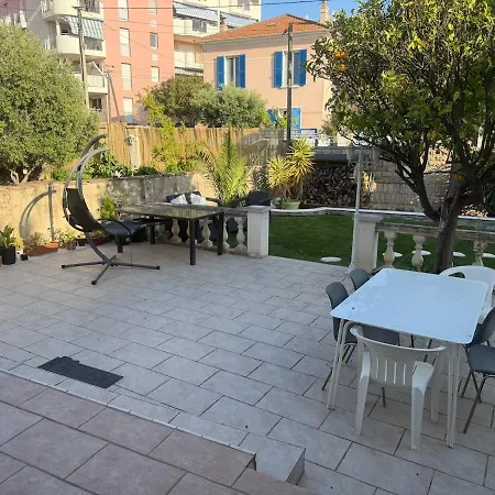 Cosy Proche Du Port Et Des Plages 公寓 *